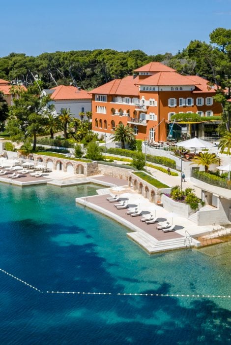 <b>#PostaTravelNotes</b>: лечебный климат, идеальная вода, гастрономия и приватность острова Лошинь в Хорватии