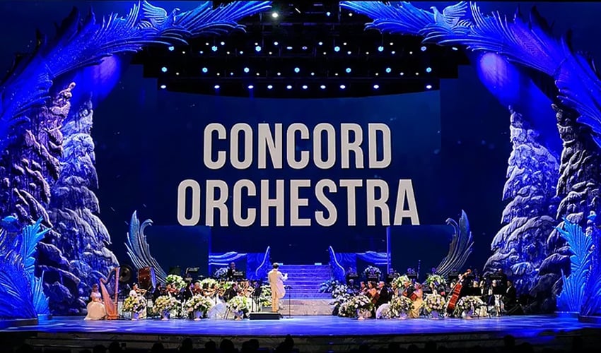 В БКЗ «Октябрьский» 23 декабря пройдет Новогоднее шоу в исполнении Симфонического оркестра «Concord Orchestra. Белоснежный бал Иоганна Штрауса»