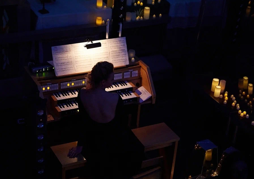 Необычный органный концерт «Музыка при свечах. Мелодии Рождества»