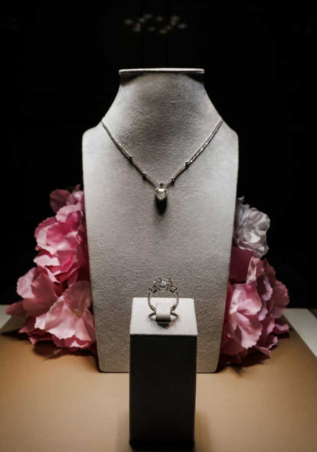 Презентация коллекции украшений LEVIEV Diamonds Heart for Hearts в поддержку фонда «Жизнь как чудо» и открытие бутика в ГУМе