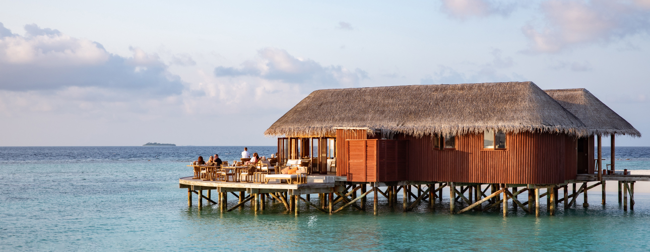Posta Maldives Guide: Mirihi Island Resort&nbsp;&mdash; дайвинг на&nbsp;затонувшем корабле, йога и&nbsp;ромовый рай