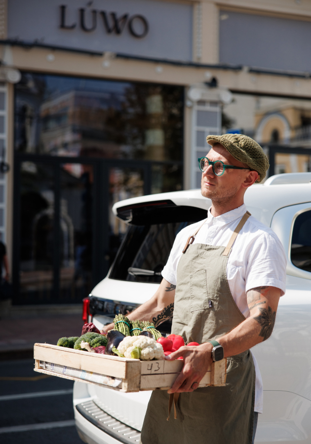 Бренд-шеф московского ресторана Luwo Артем Чудненко на фестивале TANK Gourmet в Москве