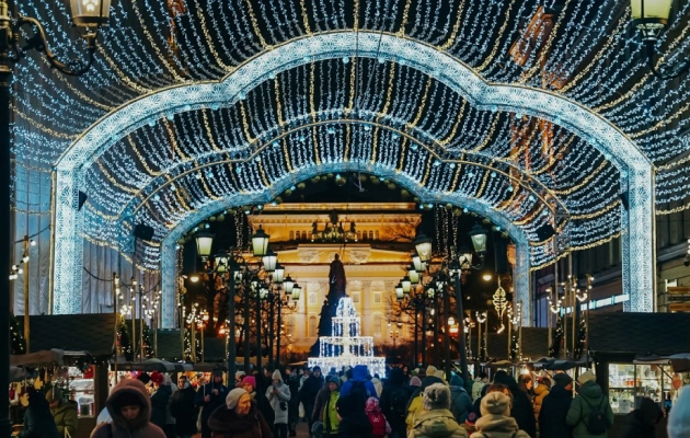 Ярмарки на Манежной и Московской площадях