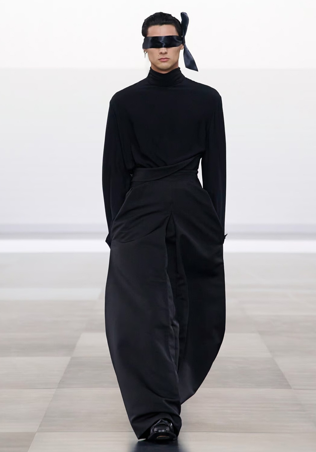Показ коллекции Dior Men Fall-Winter 2025/26 Кима Джонса