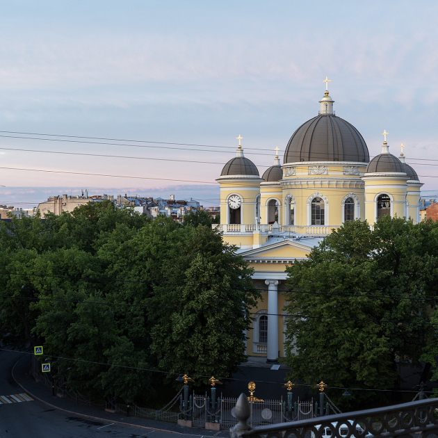 24 мая в 14:00 от улицы Рылеева, 2 начнется театрализованная прогулка по Ленинграду 1950–60-х годов
