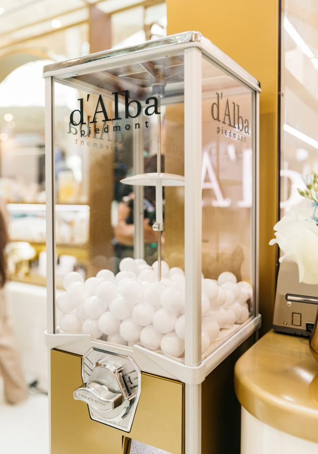 В Северной Столице открылся первый pop-up-бутик d’Alba