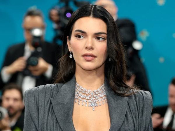 Posta Jewellery: сапфиры Энн Хэтэуэй, изумруды Приянки Чопры, драгоценности богатейшей девушки Индии и&nbsp;другие украшения на&nbsp;Met Gala 2025