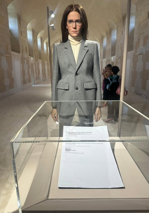 Демна Гвасалия завершает эпоху в Balenciaga провокационной выставкой-исповедью
