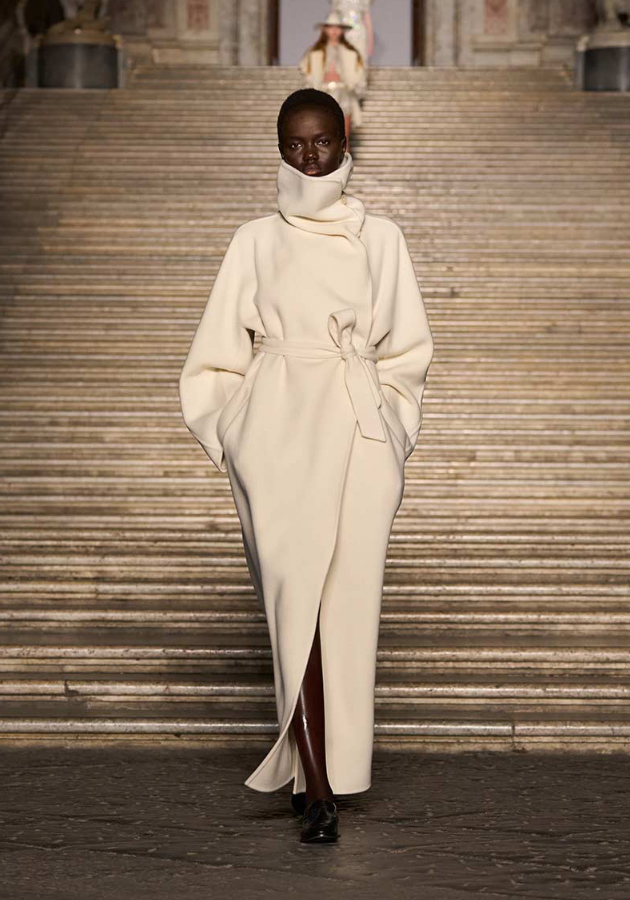 Итальянские фантазии Max Mara: круизная коллекция Resort 2026 в духе кинематографичного Неаполя