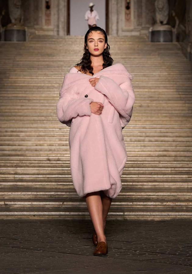 Итальянские фантазии Max Mara: круизная коллекция Resort 2026 в духе кинематографичного Неаполя