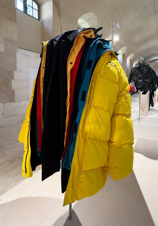 Демна Гвасалия завершает эпоху в Balenciaga провокационной выставкой-исповедью