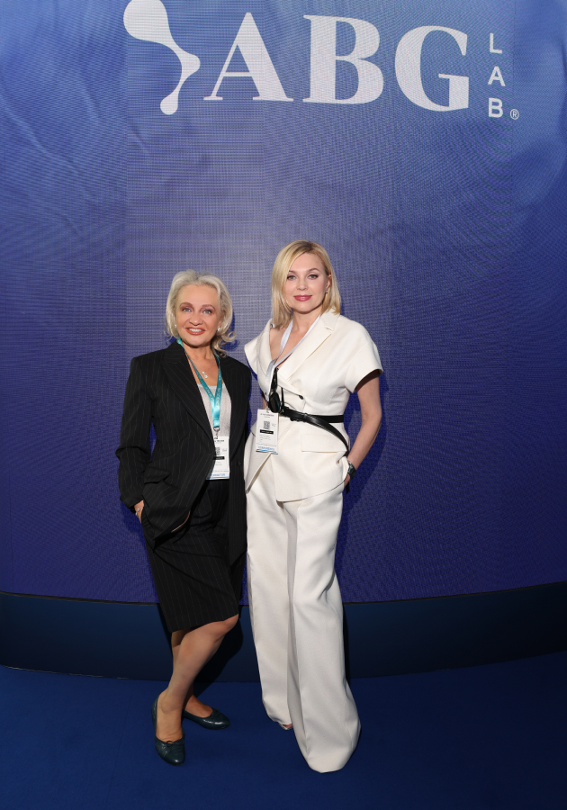 Элина Тестер и Юлия Карасева 