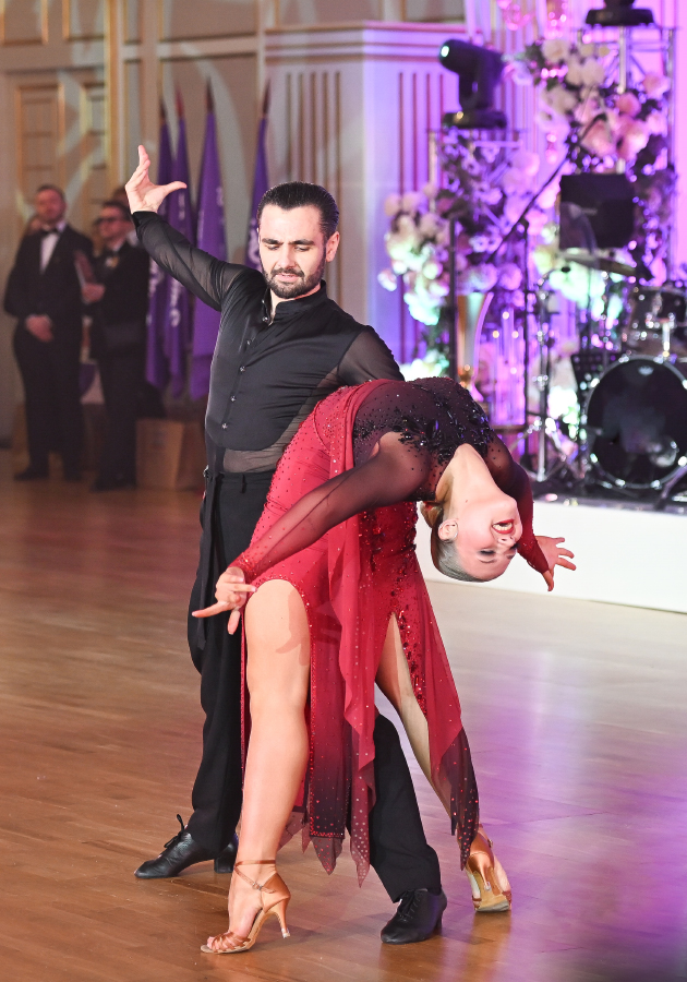 Благотворительный бал Dance Club Awards и финал акции «Танцуй сердцем»