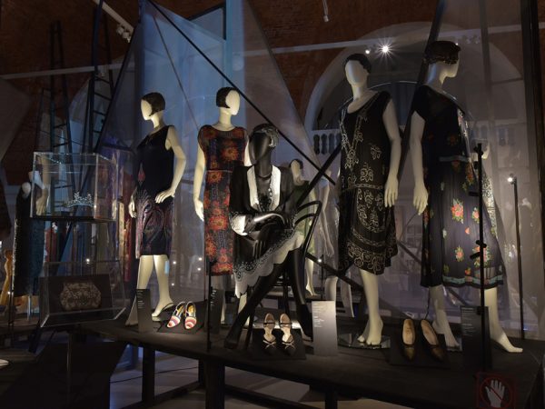 Мода как искусство: самые грандиозные fashion-выставки этого лета в&nbsp;мире