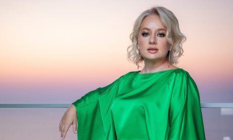 Будни главреда: Елена Летучая, Александр Сирадекиан, Вика Газинская и&nbsp;другие звезды поздравляют с&nbsp;днем рождения Татьяну Сабуренкову