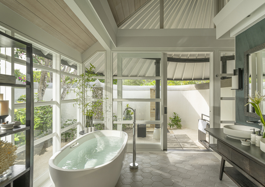 Four Seasons Resort Maldives at Kuda Huraa (Мальдивы)