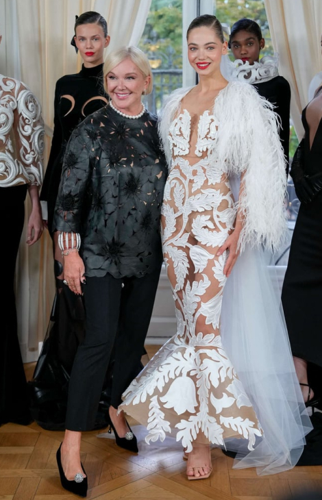 Yanina Couture: винтажные силуэты и&nbsp;новые техники на&nbsp;показе в&nbsp;Париже