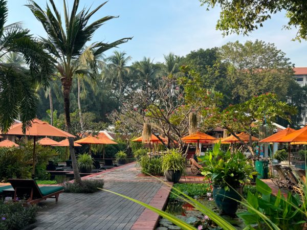 Anantara Riverside Resort&nbsp;&mdash; островной вайб, гастрокруиз и&nbsp;рассветы над Чао Прайя