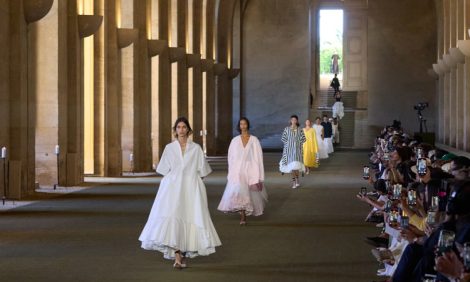 Fashion Digest: от&nbsp;прованской ностальгии Jacquemus до&nbsp;литературных клубов Miu Miu
