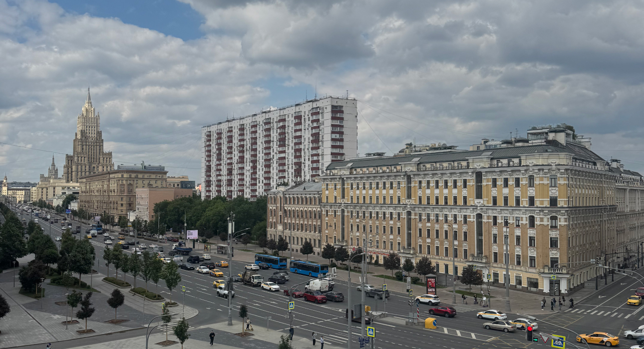 Москва Weekly: фестиваль «БеспринцЫпные чтения» в Саду «Эрмитаж», моноспектакль Frank Данилы Козловского и концерты под открытым небом