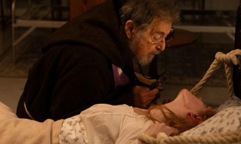 Posta Культура: хоррор &laquo;Ритуал&raquo; с&nbsp;Аль Пачино выходит в&nbsp;цифровой прокат