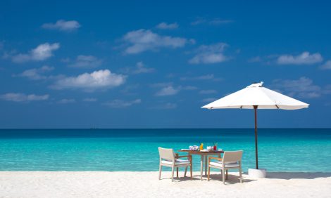 Posta Maldives Guide: курорт Velassaru&nbsp;&mdash; первая на&nbsp;Мальдивах студия пилатеса, саке из&nbsp;топленого снега и&nbsp;идеальный дайвинг