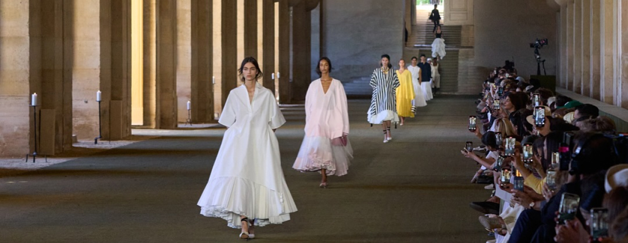 Fashion Digest: от&nbsp;прованской ностальгии Jacquemus до&nbsp;литературных клубов Miu Miu