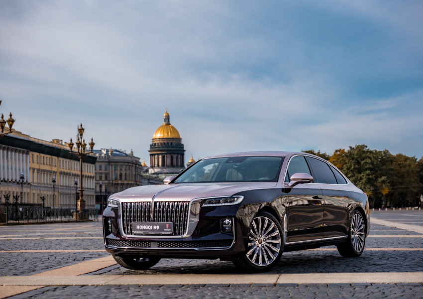 HONGQI в третий раз стал официальным партнером XI Санкт-Петербургского международного форума объединенных культур