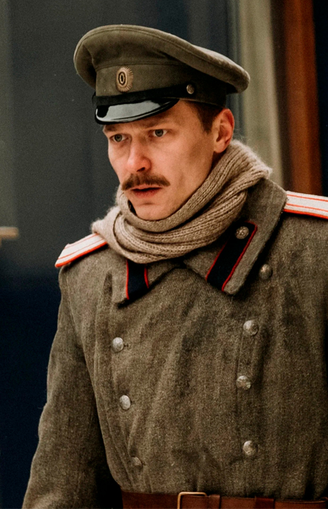 Posta Сериалы: трейлер киноромана &laquo;Хроники русской революции&raquo; с&nbsp;Юрой Борисовым в&nbsp;главной роли