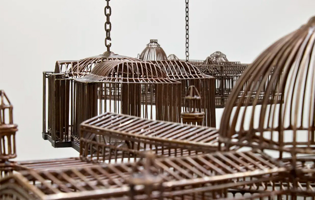 Фрагмент работы Ромео Мивеканнина, представленный галереями Barbara Thumm и Cécile Fakhoury на Art Basel в Базеле в 2025 году в рамках сектора Unlimited