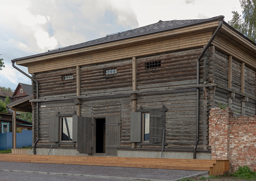 Лабаз. Городская гостиная Где: г. Юрьевец, въезд Весниных, 8 (Ивановская область)