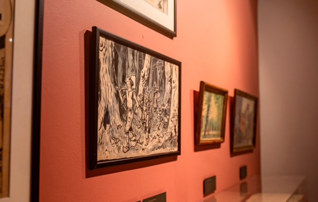 В KGallery сейчас проходит выставка «Последнее закрытое собрание. Коллекция Куниных»