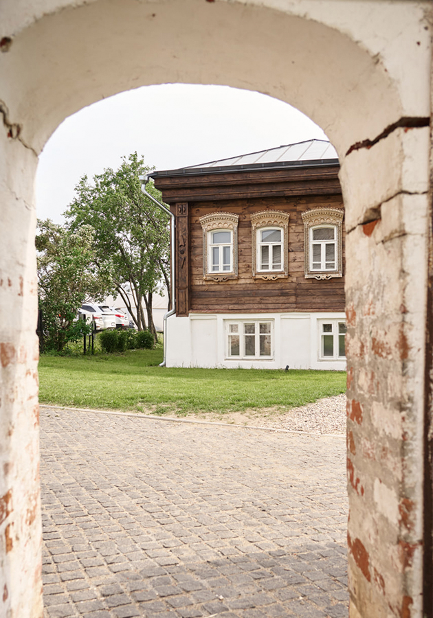 Коллайдер Где: Суздаль