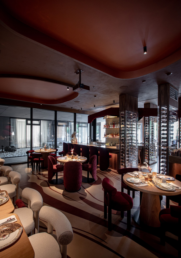 Ресторан InOut Bistro и московский дизайн-отель «СтандАрт» представили совместную коллаборацию