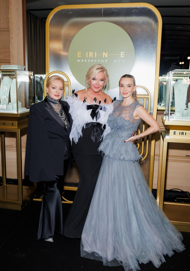 Татьяна Сабуренкова, Юлия Янина и Ирина Шамилова (в образах YANINA Couture)