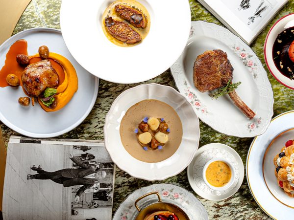 Едим не дома: французская осень в Geraldine, русская классика в SAVVA и День мертвых в Sangre Fresca