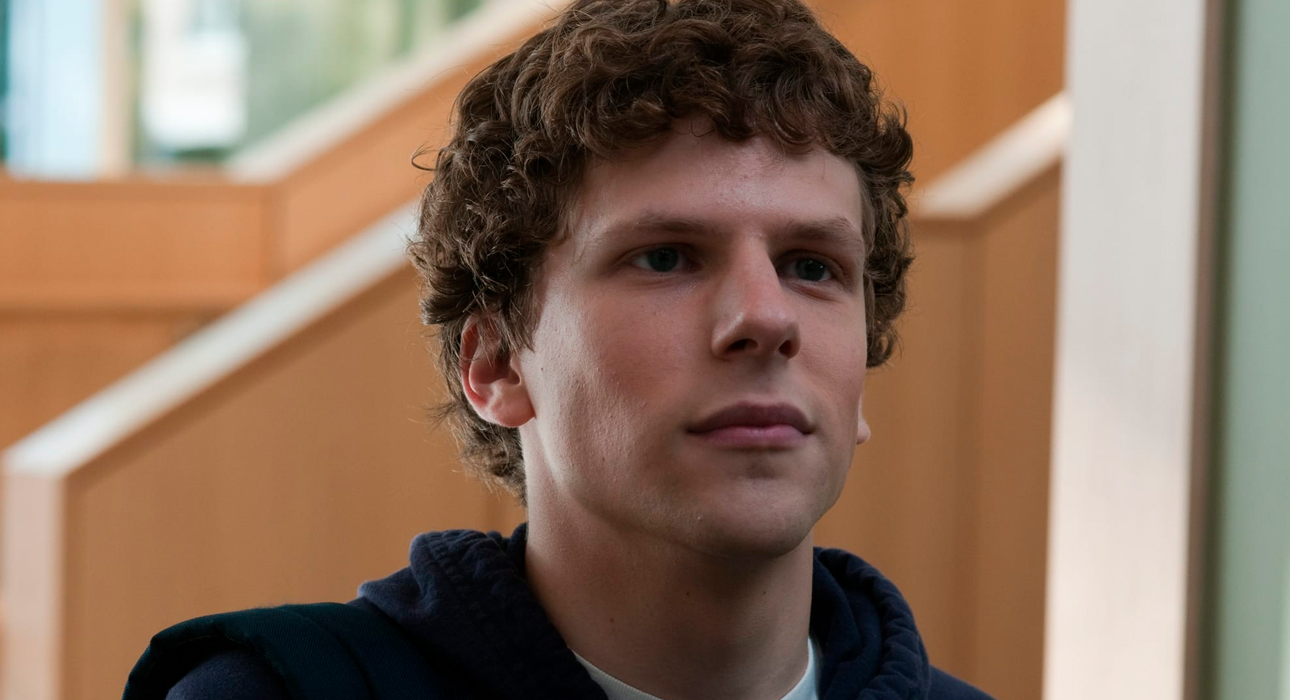 Джесси Айзенберг пожертвует почку незнакомцу Джесси Айзенберг пожертвует почку незнакомцу