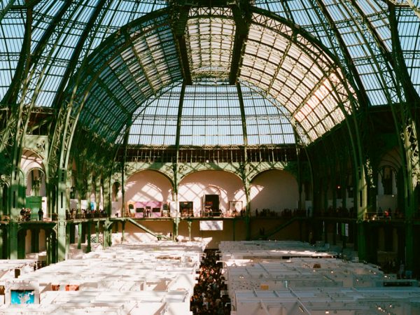 Posta Арт: что смотреть на&nbsp;ярмарке искусства Art Basel в&nbsp;Париже