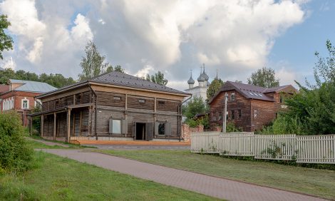 Posta Культура: зачем модные архбюро реставрируют деревянные избы и&nbsp;лабазы в&nbsp;российской глубинке