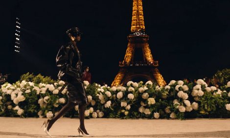 Fashion Digest: главное с&nbsp;Недели моды в&nbsp;Париже&nbsp;&mdash; показы Saint Laurent, Louis Vuitton и&nbsp;Schiaparelli