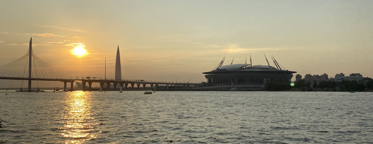 Питер Weekly: арт-бранч «За сценой: как были устроены театры в Петербурге», выставка «Последнее закрытое собрание. Коллекция Куниных» и новый ресторан Choice