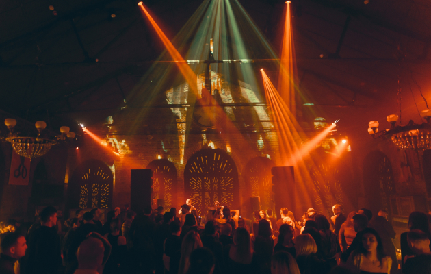 В Москве закрывается легендарный клуб Gazgolder на территории завода «Арма»