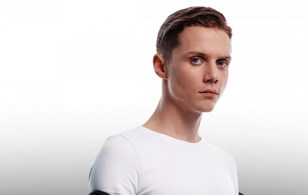 Всего за пять лет Ваня Дмитриенко прошел путь от юного автора хита «Венера-Юпитер» до артиста, собирающего стадионы