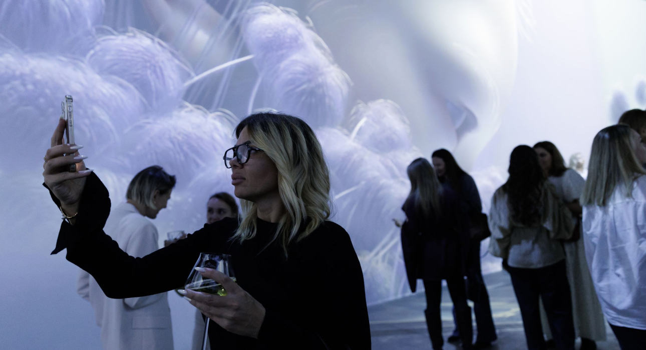 Выставка «Гибридные хроники»