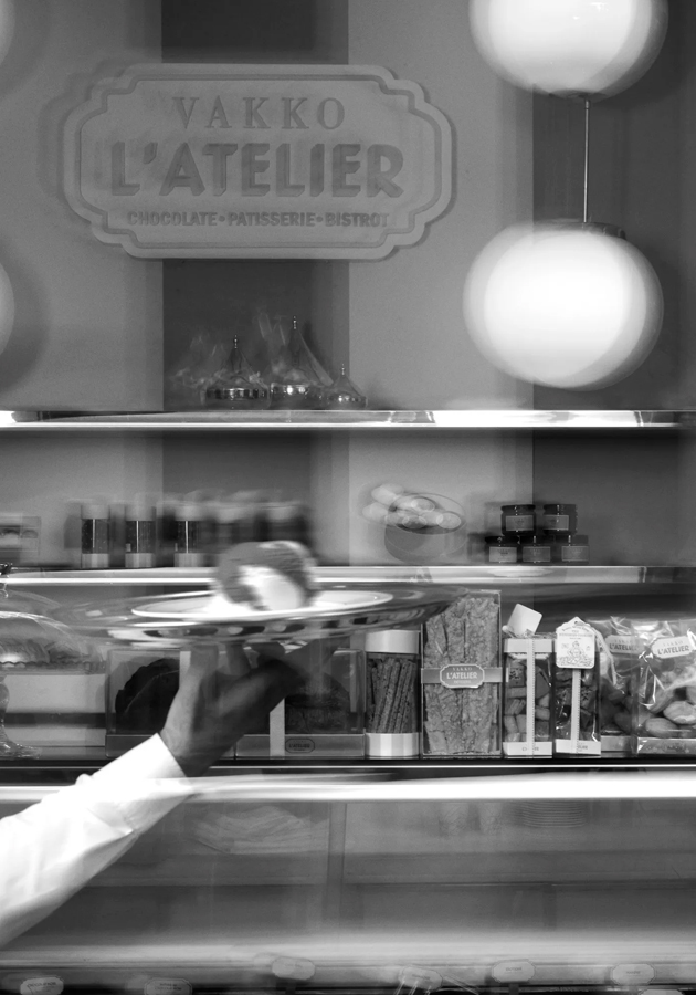 В лобби отеля — кондитерская Vakko Patisserie: старайтесь удержаться сами, но покупайте подарки близким!