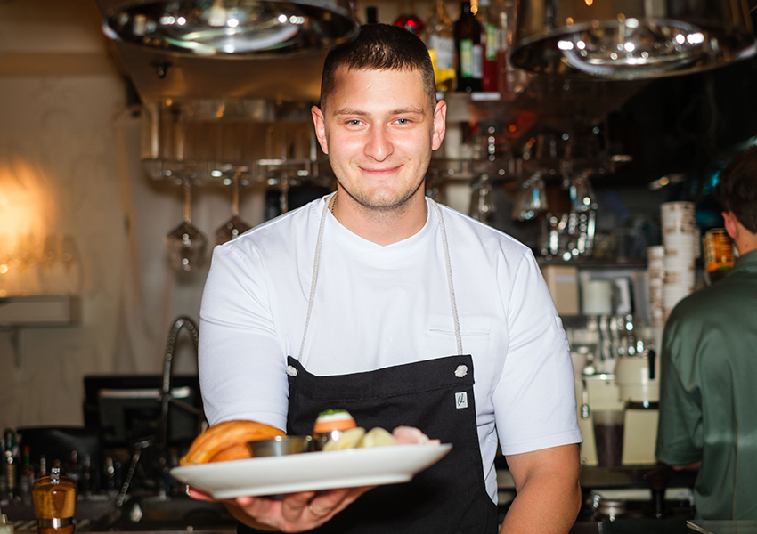 Дмитрий Никитин