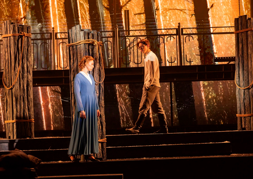 В Театре Эстрады — премьера с мощным звучанием, «Вальс-бостон» — это мюзикл-откровение, где впервые песни Александра Розенбаума становятся основой для полноценной театральной драматургии