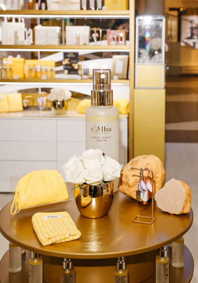 Бренд d’Alba возвращается в Санкт-Петербург с поп-ап-магазином: до 30 декабря в ТРЦ «Галерея» в Северном Атриуме посетители смогут ознакомиться с новинками и протестировать любимые продукты (ежедневно с 10:00 до 23:00)