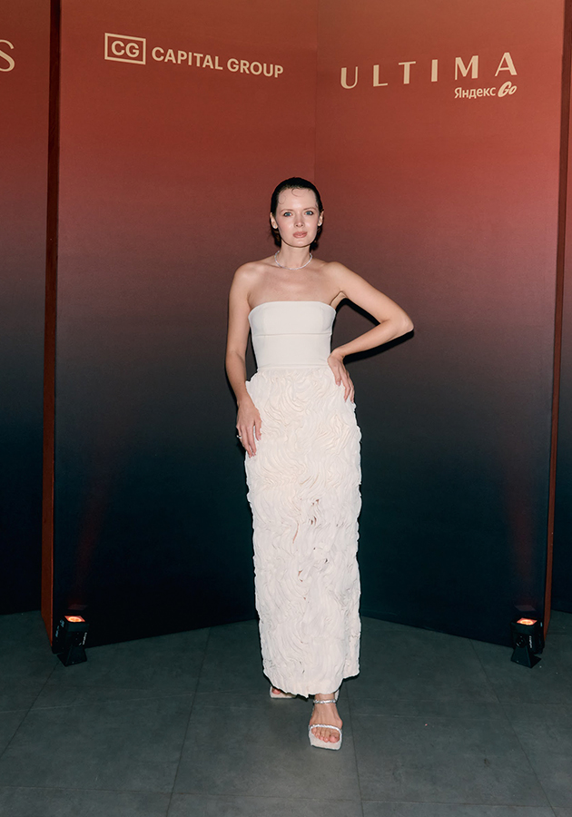 Инна Комбарова	