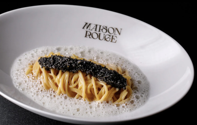 1 ноября открылось многофункциональное заведение — Maison Rouge, которое объединяет в себе ресторан, салон-гостиную и ночной клуб